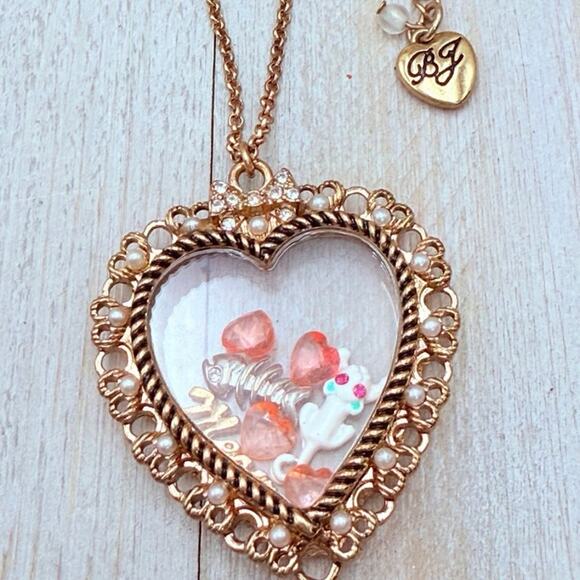 BETSEY JOHNSON Vintage Kitty White Cat Meow Floating Charm Pearl Heart Necklace - Picture 10 of 10